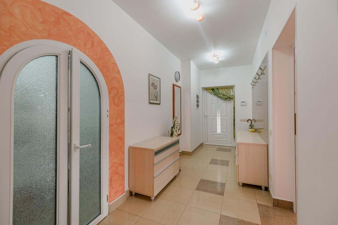 Palm Point Apartment Petrovac Buitenkant foto